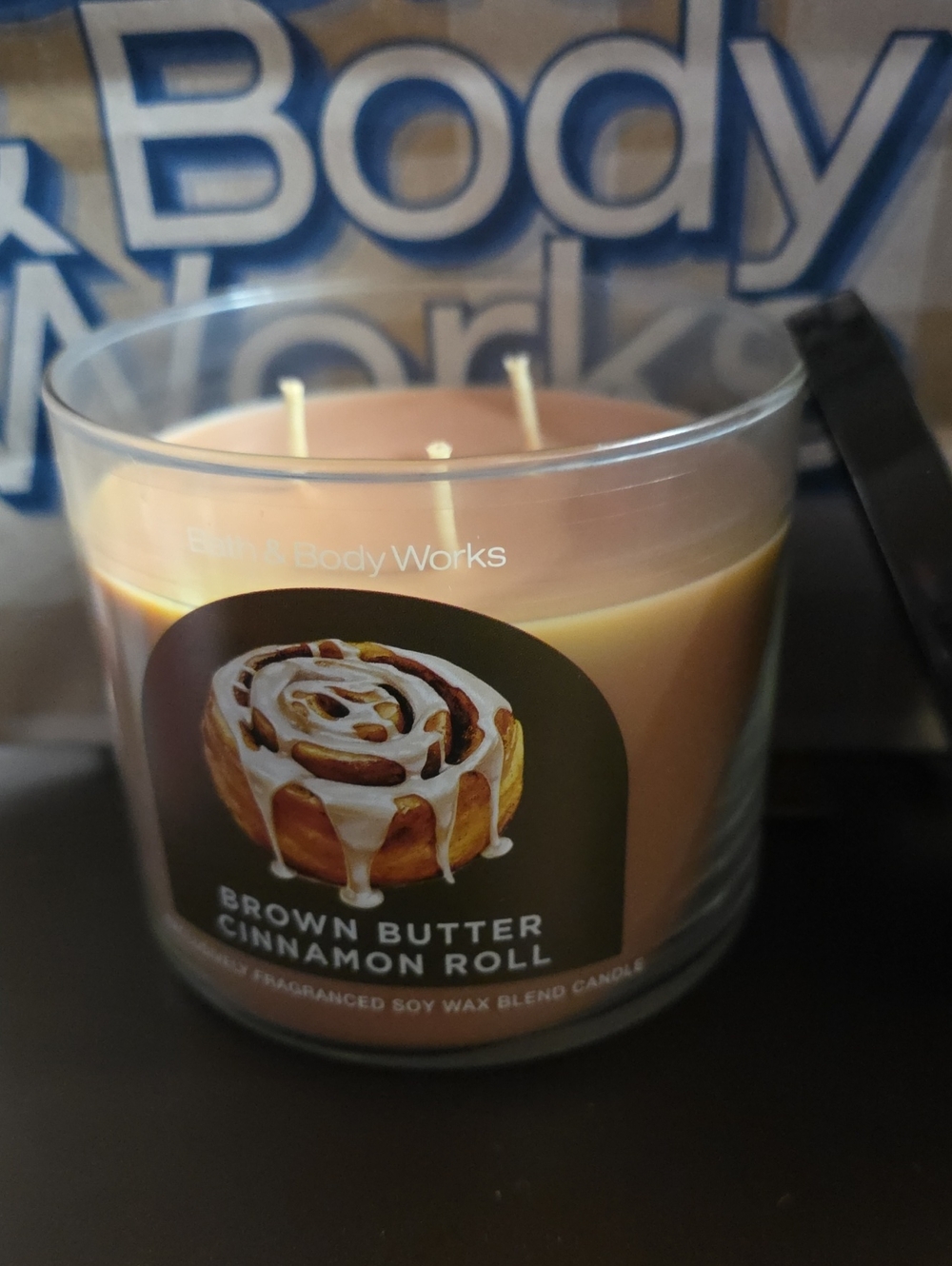 Candle Lg. Bath & Body Works Brown Butter Cinnamon Roll 3-Wick